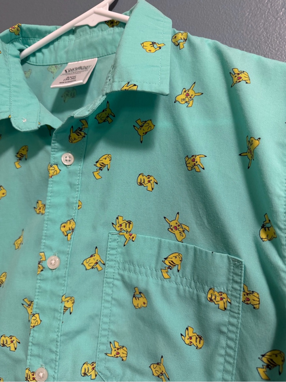 Pokemon Pikachu Button Up Shirt Mens Small 34-36 Teal Nintendo 2015 Game Freak